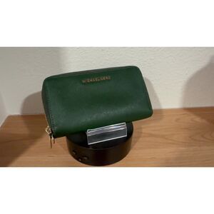Michael Kors Palm Green Saffiano Leather Zip Around Wallet EUC